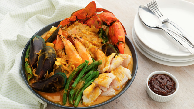 food for holy week - seafood kare-kare